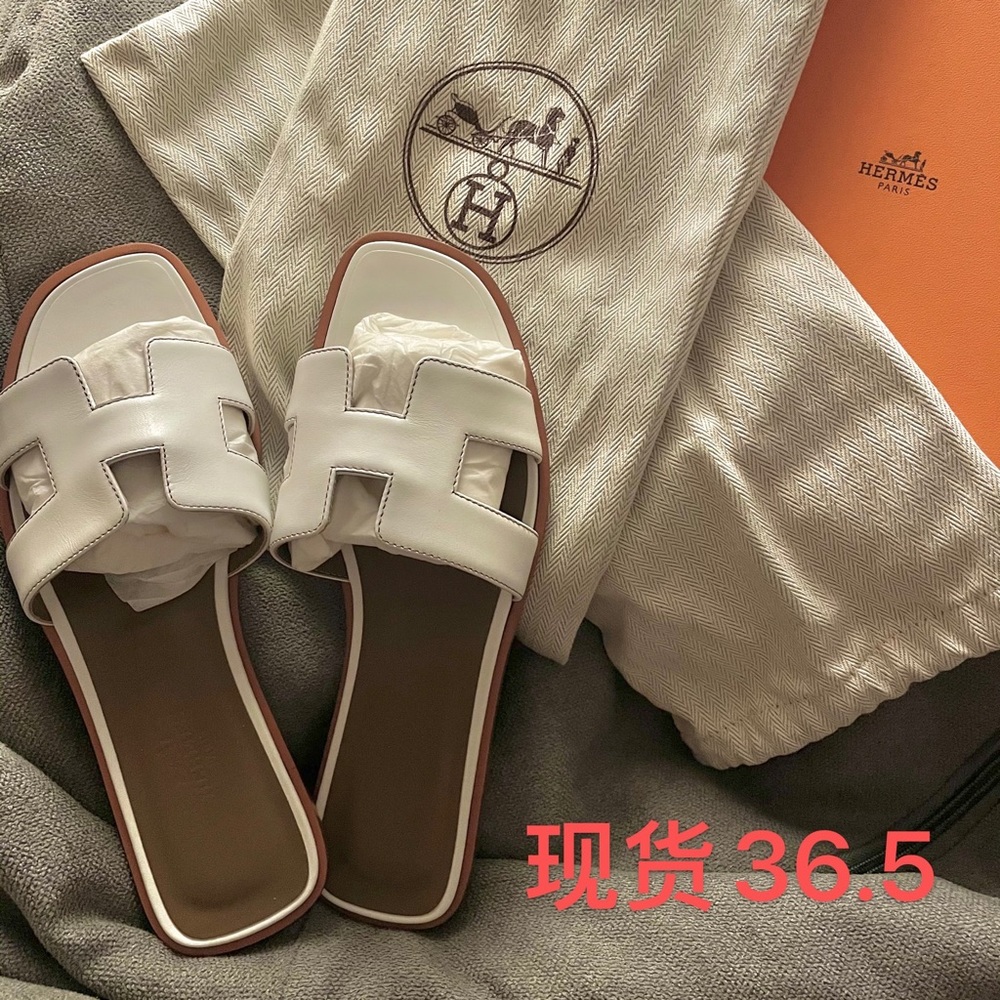 Hermès Oran sandal
